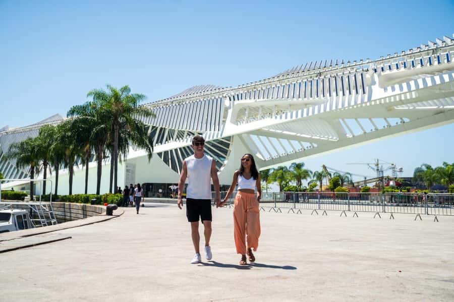 Rio: Olympic Boulevard, AquaRio and Museum of Tomorrow Tour - A practical plan for a better day