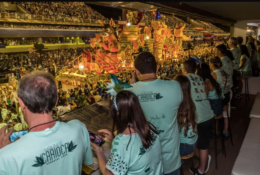 Rio: Premium Carnival Seating with Food, Drinks, & Transfers - Why a VIP box changes Carnival night