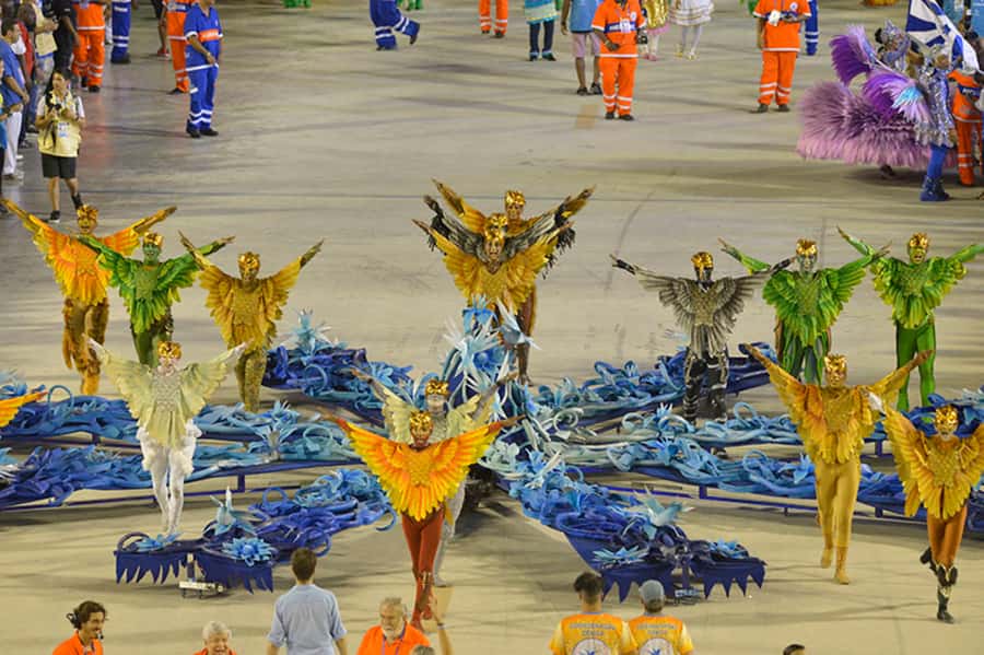 Rio: Premium Carnival Seating with Food, Drinks, & Transfers - What the parade itself is like