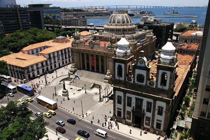 Rio's city walking tour: a glimpse of history and olympic legacy - São Bento Monastery: the tour’s strongest interior