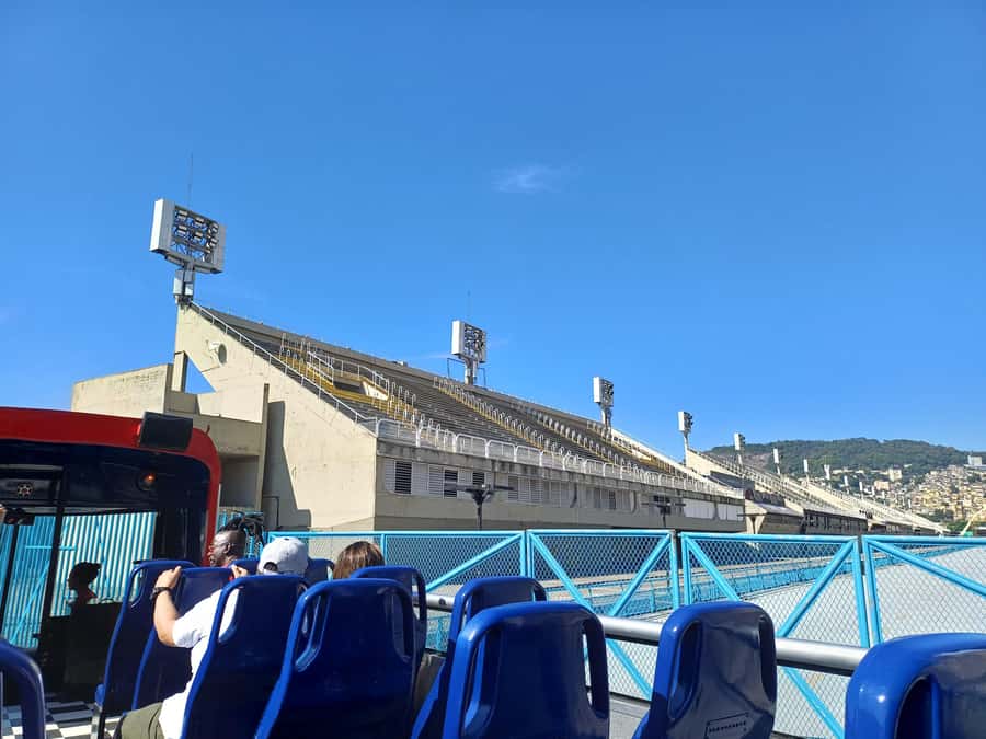Rio Samba Bus: hop-on hop-off city tour in Rio de Janeiro - Open air, air conditioning, and weather