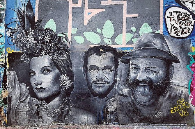 Rio Street Art Tour - Copacabana begins with art and local context