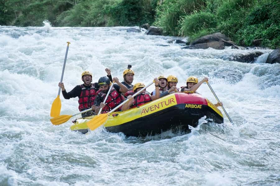 Rio: White Water Rafting Adventure tour in Rio de Janeiro - What the 8-hour day looks like