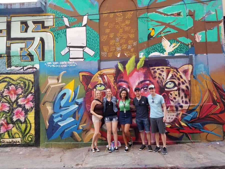 Santa Teresa - Bohemia and Art - Açaí, pão de queijo, and the food stop