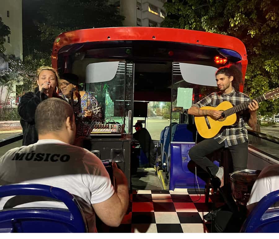 Skyline Night Tour Rio de Janeiro - Panoramic City Tour Rio Samba Bus - What the $30 price really covers