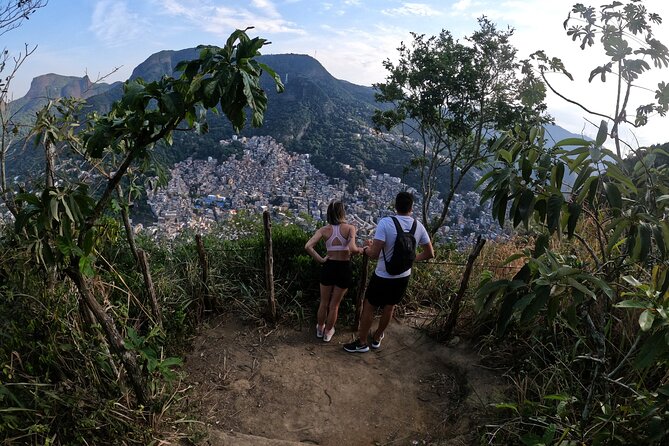 Sunrise at Morro 2 Irmãos - Vidigal - Rio de Janeiro - What Christian adds to the morning