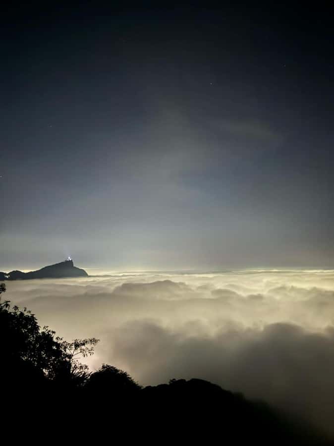 Sunrise at Morro Dois Irmãos + Vidigal Favela Experience - Sunrise over Christ the Redeemer and Sugarloaf