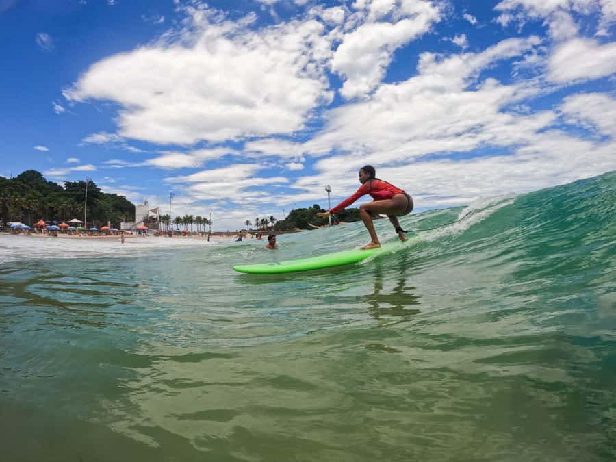 Surf lessons with local instructors in Copacabana/ipanema! - Learning how to return safely