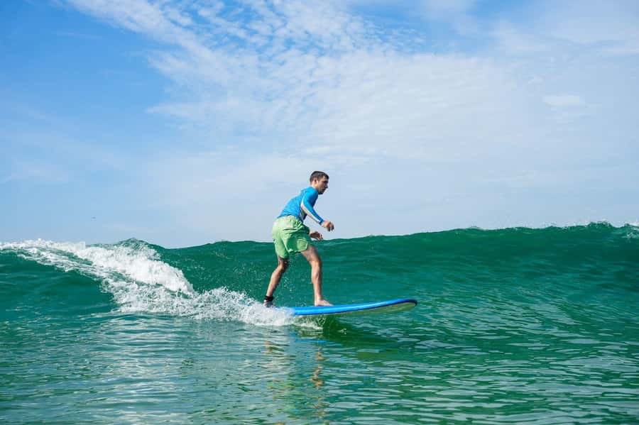 Surf lessons with local instructors in Copacabana/ipanema! - Equipment, clothing, and what to bring