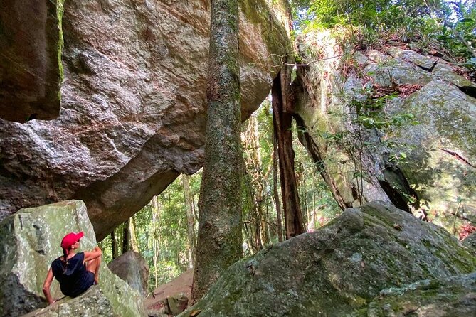 Tijuca Forest Hike - Waterfalls & Caves, Nature & Wild Life! - The guides are a major part of the value
