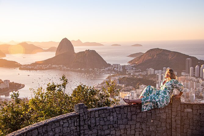 Tour to Mirante Dona Marta at sunrise with guide and photos! - Is $114.56 a fair price?