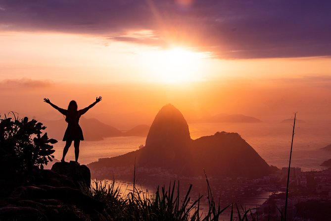 Tour to Mirante Dona Marta at sunrise with guide and photos! - Who will get the most from this outing